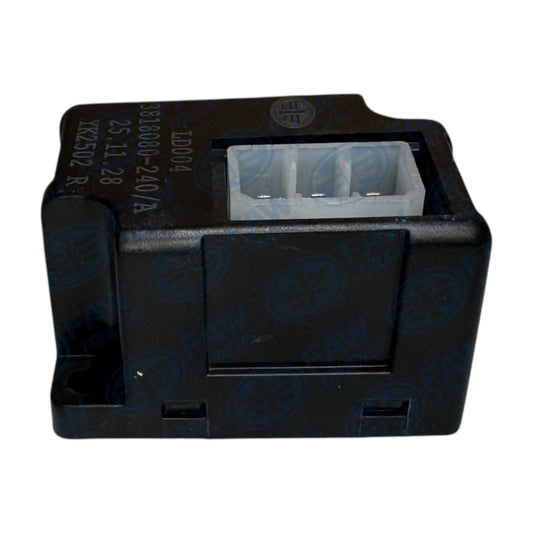 Conjunto de Controlador de Nivel de Refrigerante 3818080-240